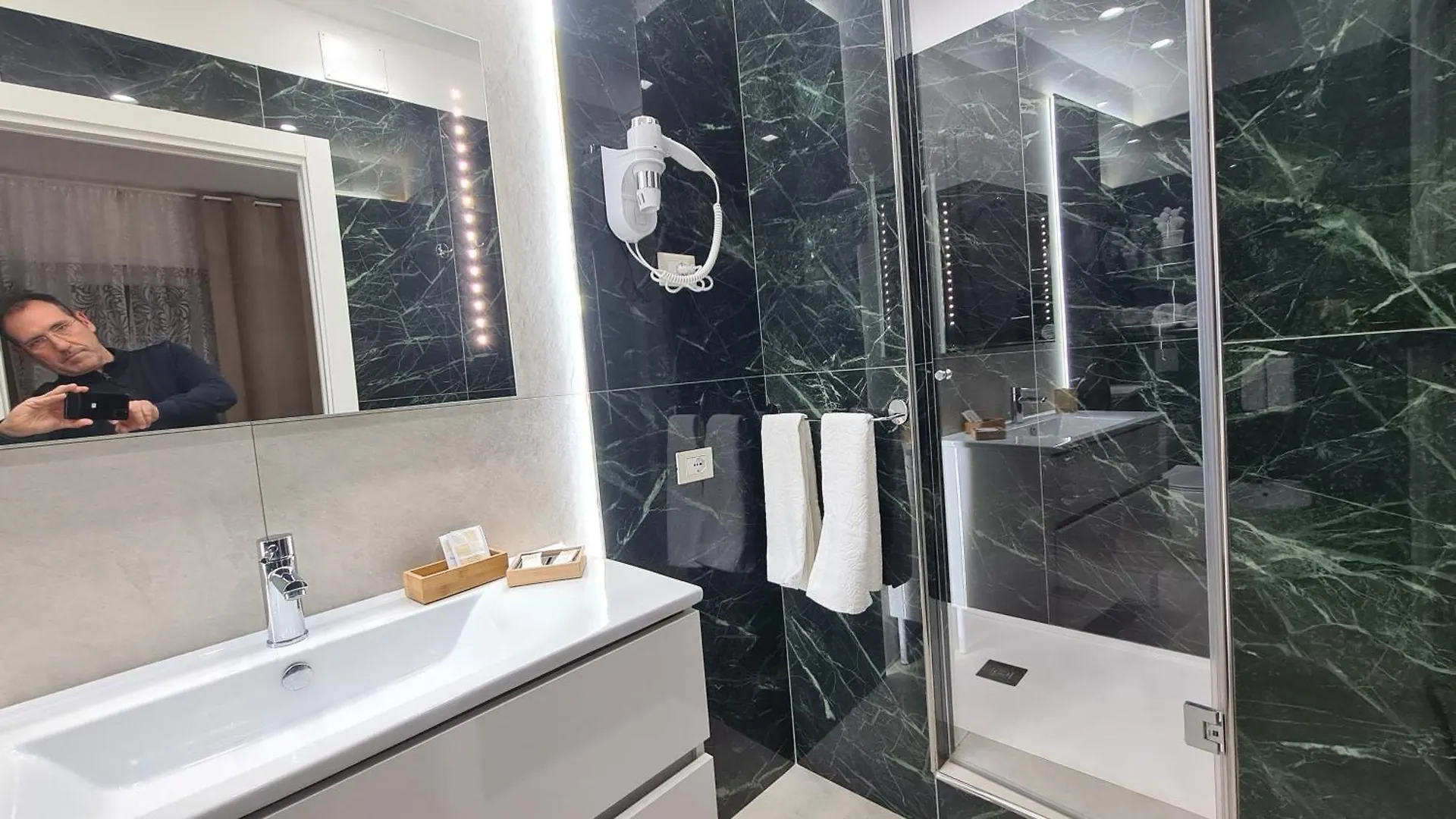 Hotel Ruggero Settimo Prestige Palermo Pensjonat